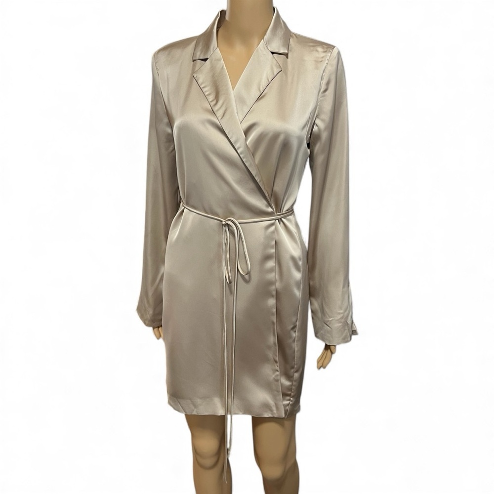 Reset Romantic Olly Long Sleeve Jacket Dress in Champagne Size M